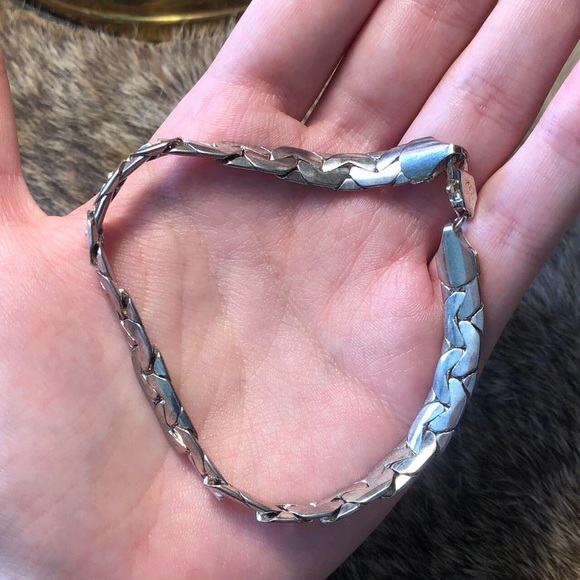 Vintage minimalist sterling silver herringbone style chain bracelet - Picture 2 of 3